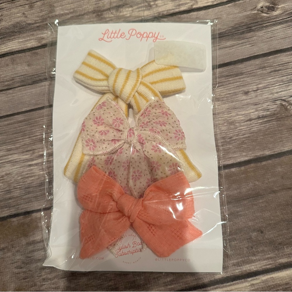 Little Poppy Co spring bows